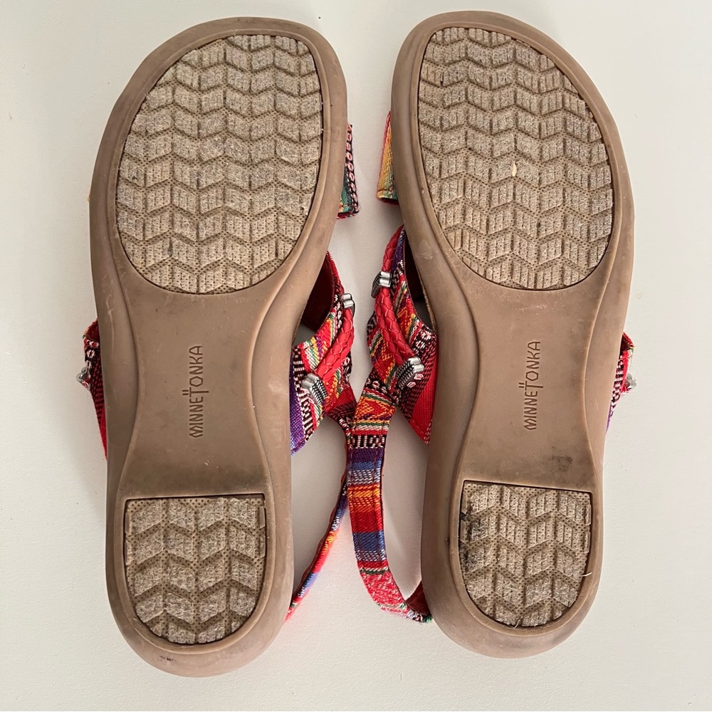 Minnetonka Red Multicolor Fabric Sandals – Size 10N - Picture 3 of 6